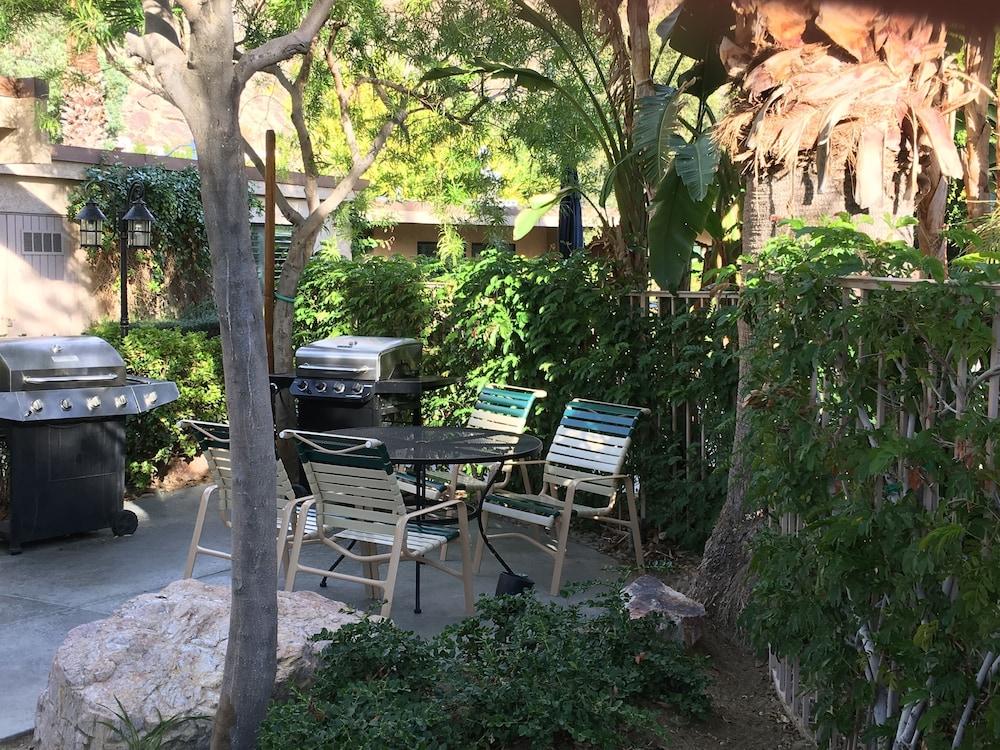 GetAways at Palm Springs Tennis Club photo 18