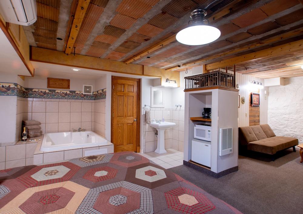 Stone Mill Hotel & Suites photo 44