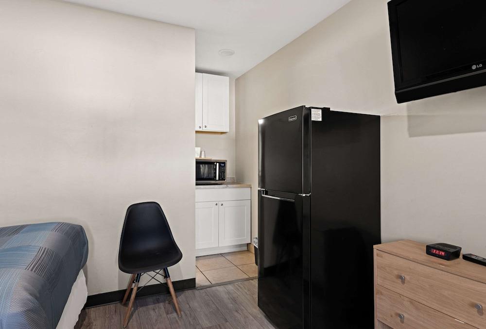 Rodeway Inn Charlotte Independence Blvd. photo 9