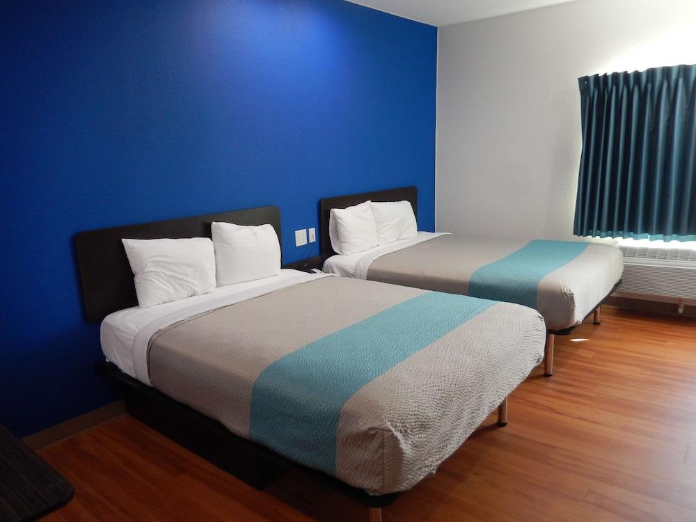 Stay Inn & Suites photo 3