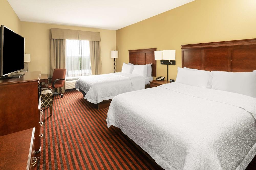 Hampton Inn Covington, GA photo 22