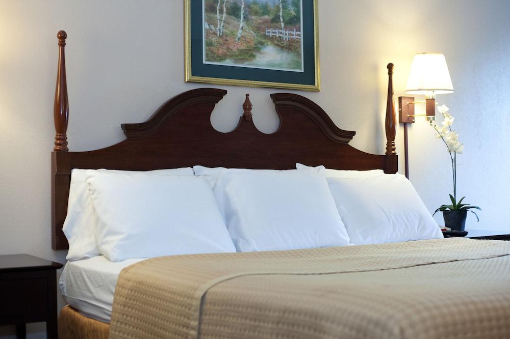 Timberlake Motel photo 2