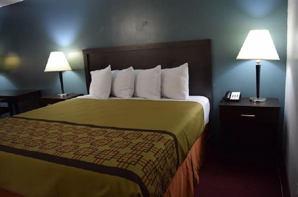 Snelling Motel photo 7