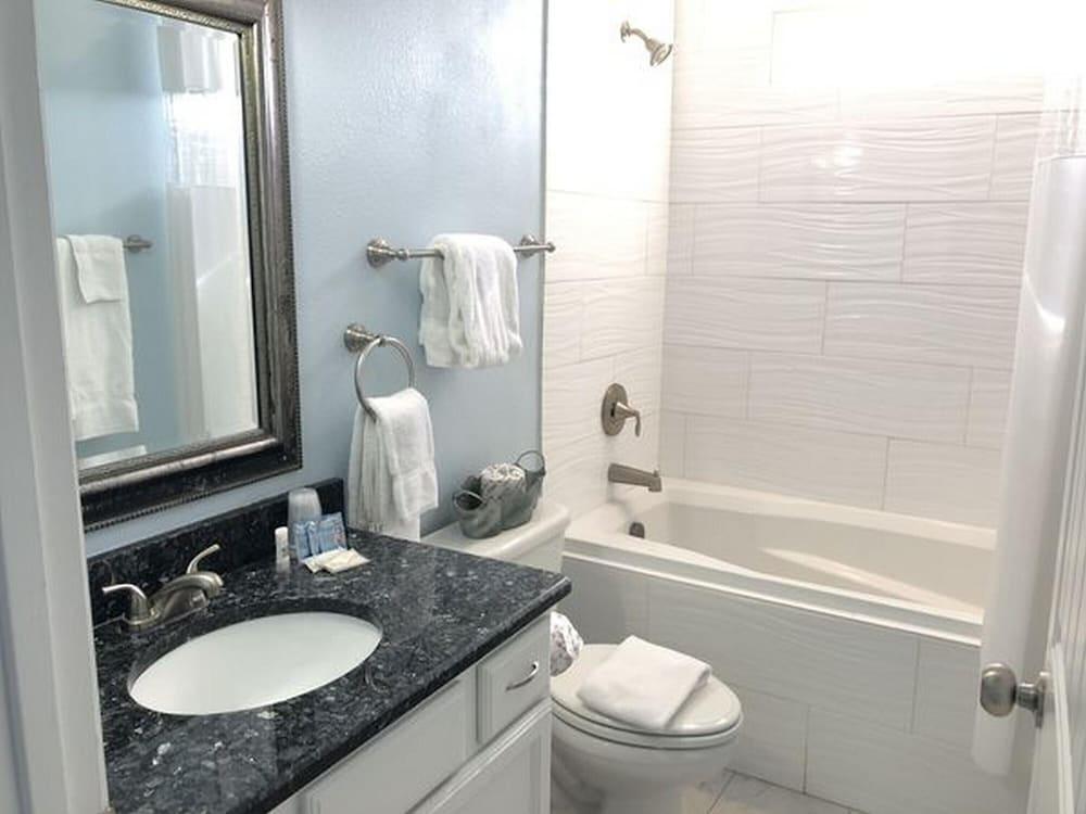 Beachgate CondoSuites and Oceanfront Resort photo 65