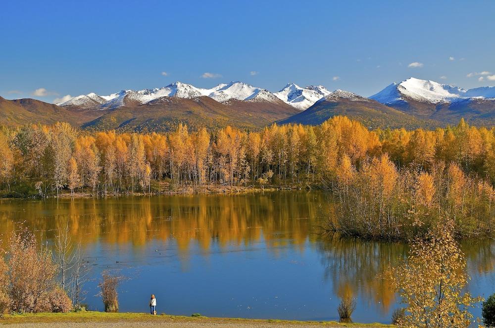 SpringHill Suites Anchorage University Lake photo 21