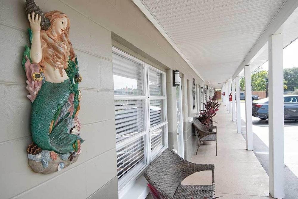 Liberty Hill Executive Inn photo 37