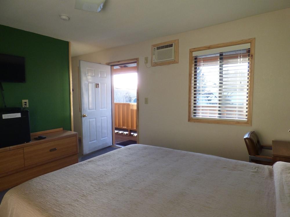 The Hitching Post Hotel and Farm Store photo 25