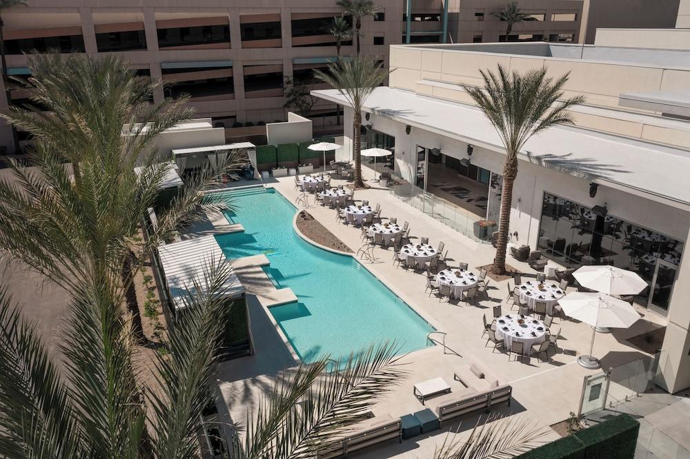 Caesars Republic Scottsdale, a Hilton Hotel photo 57