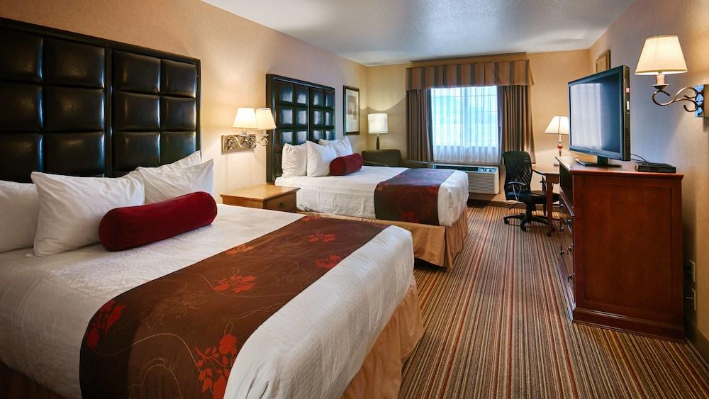 Best Western Plus Rama Inn & Suites photo 9