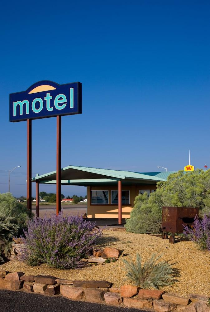 Sunset Motel photo 35
