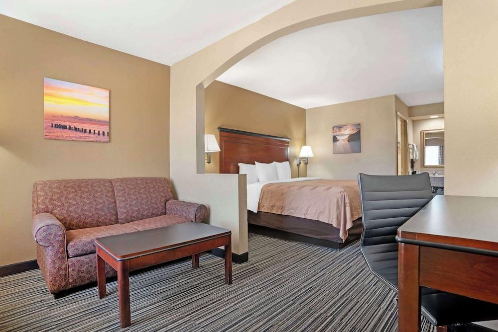 Quality Inn Brookhaven photo 53