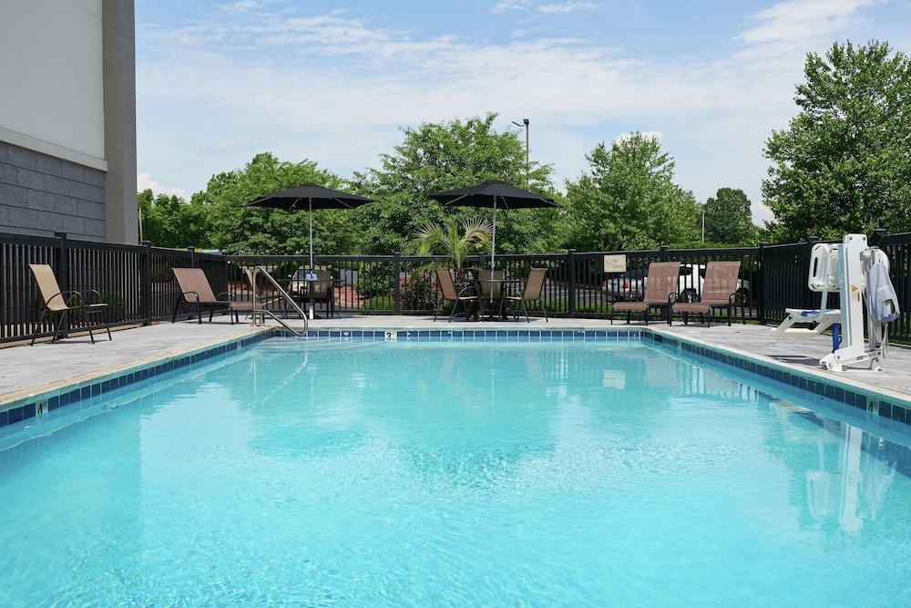 Hampton Inn Louisville I-65 @ Brooks Rd. photo 9