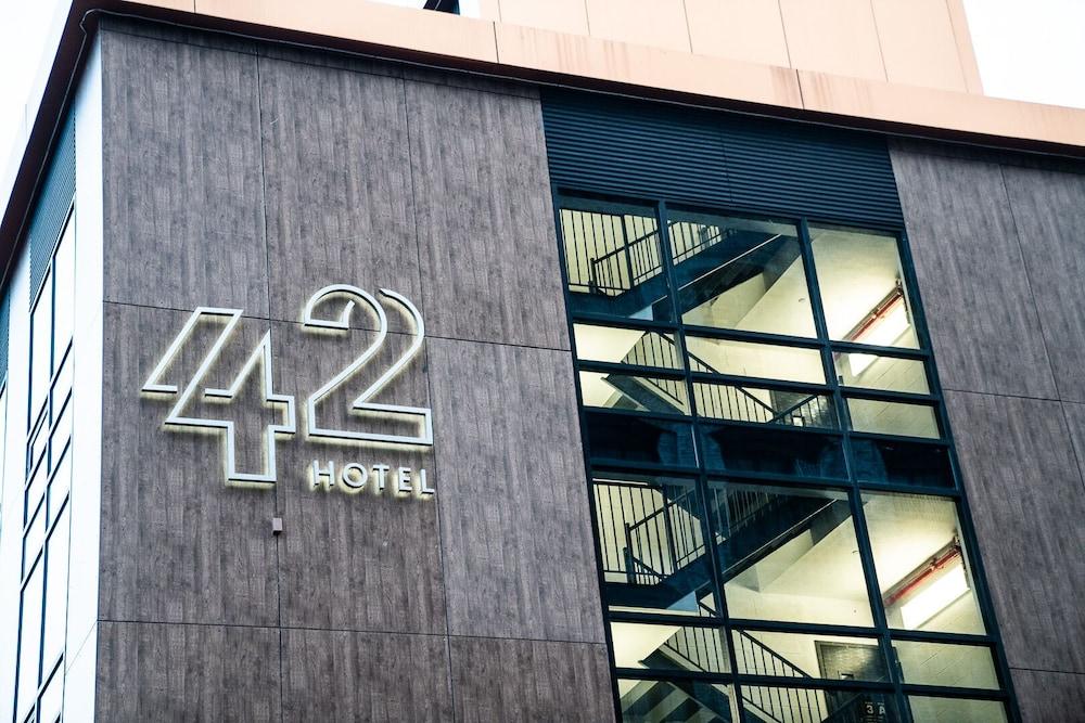 42 Hotel photo 23