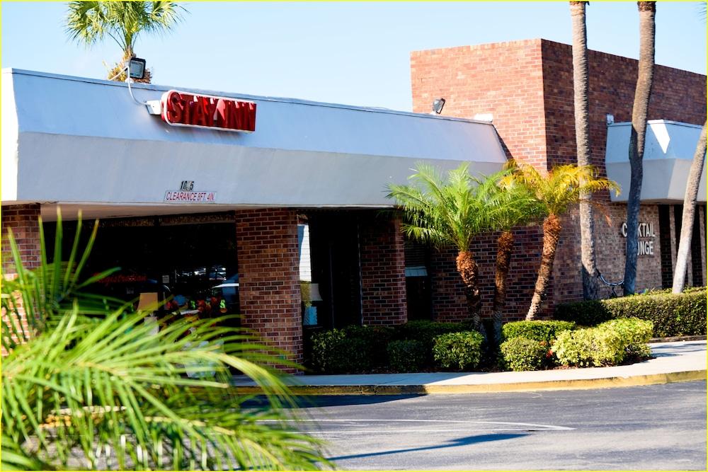 Stay Inn and Suites — hotel in Bartow