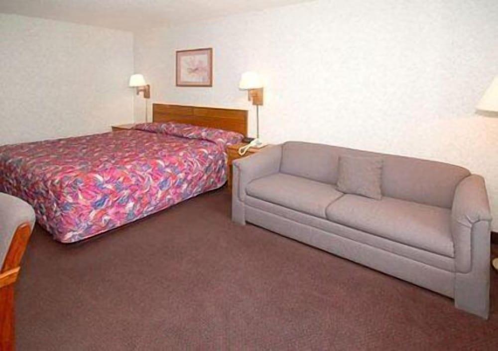 Econo Lodge Acworth East photo 23