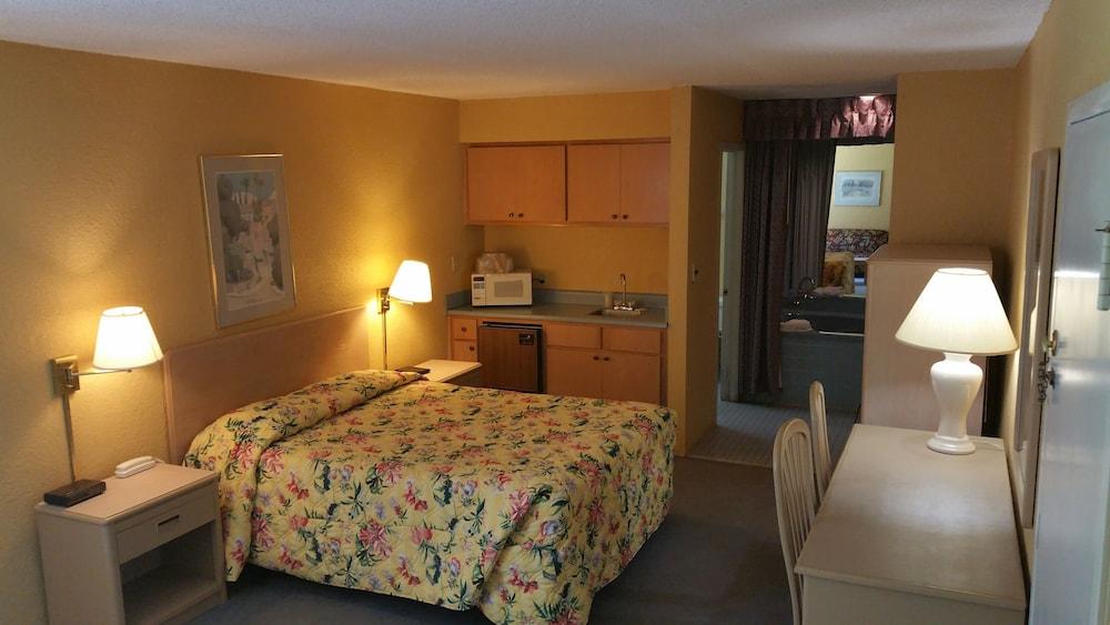 Victorian Inn photo 15