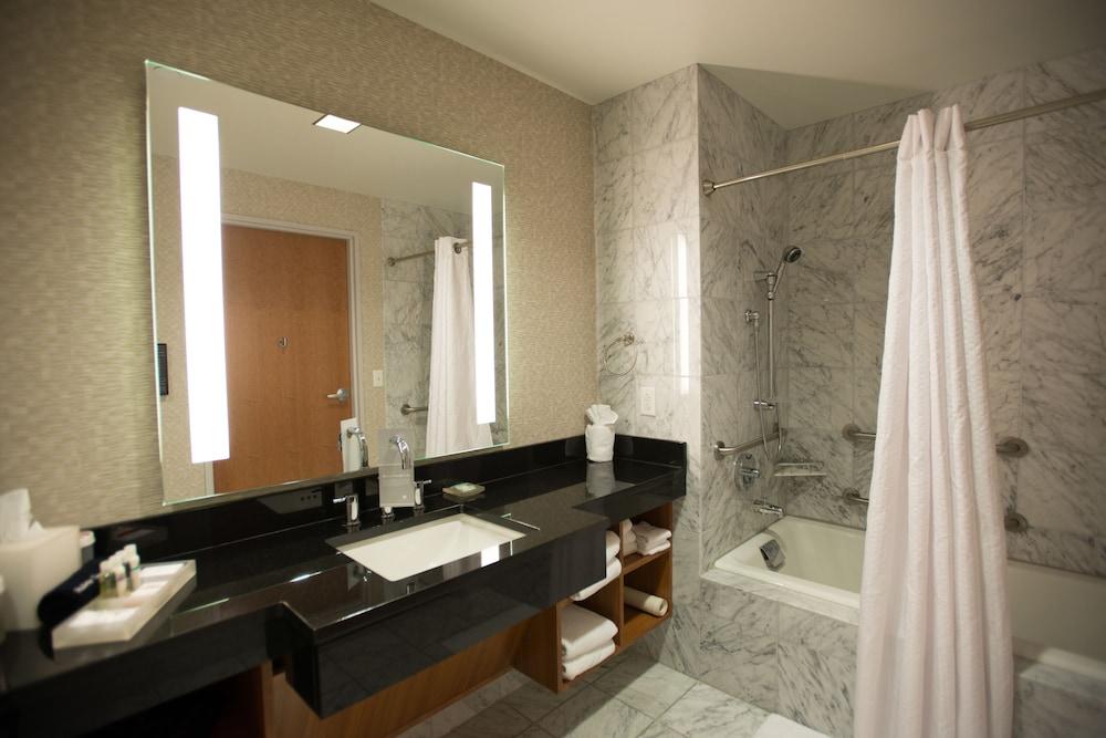 The Hotel at Kirkwood Center photo 18
