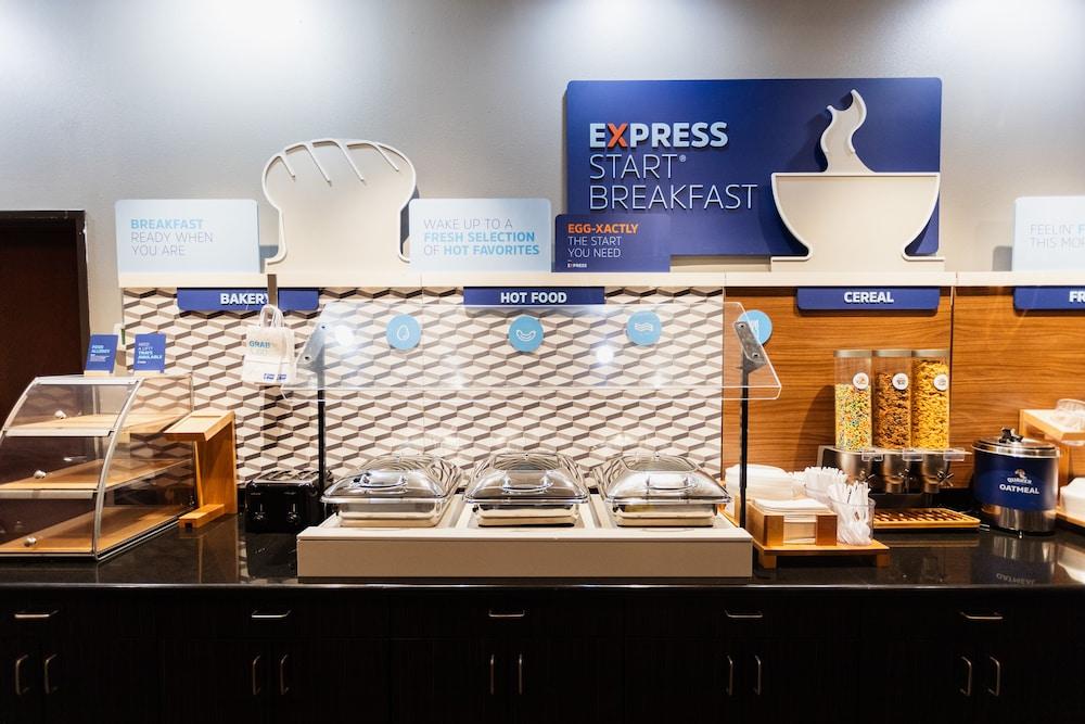 Holiday Inn Express & Suites Guthrie North Edmond by IHG photo 9