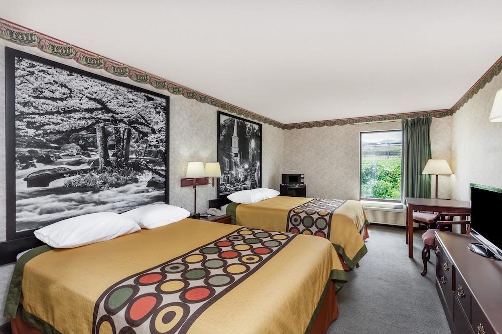 Super 8 by Wyndham Erwin photo 2