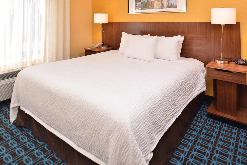 Fairfield Inn By Marriott Louisville North photo 5