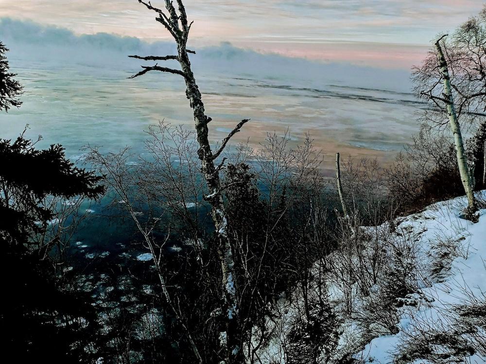 The Cliff Dweller on Lake Superior photo 19
