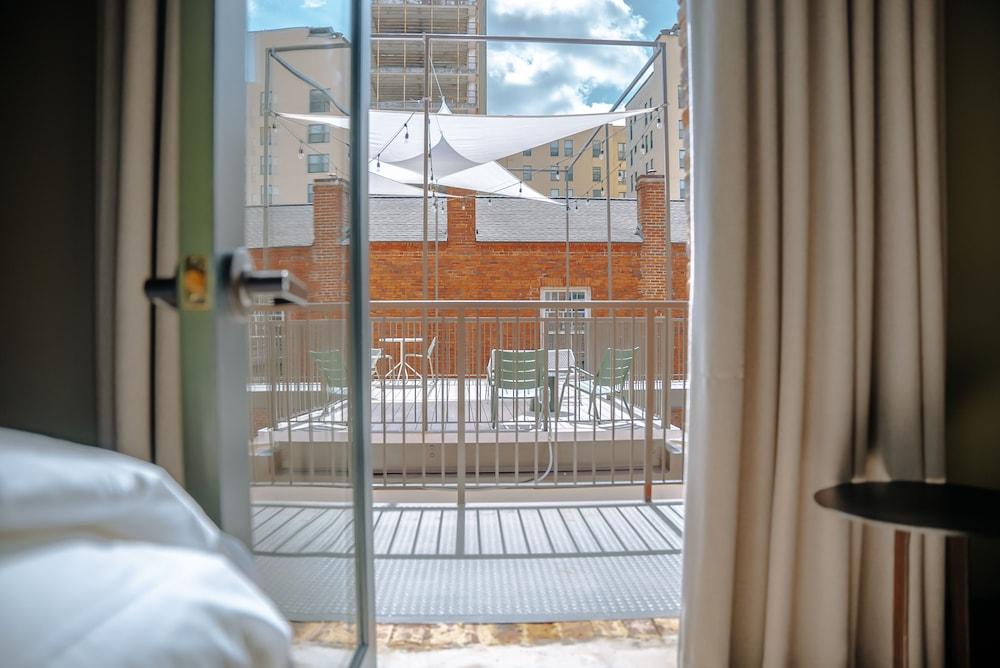 The Woodward Hotel photo 37