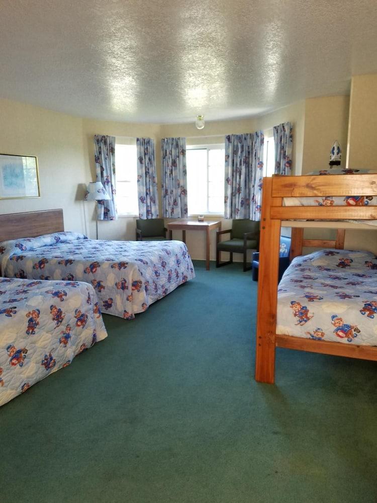 Great Lakes Inn photo 28