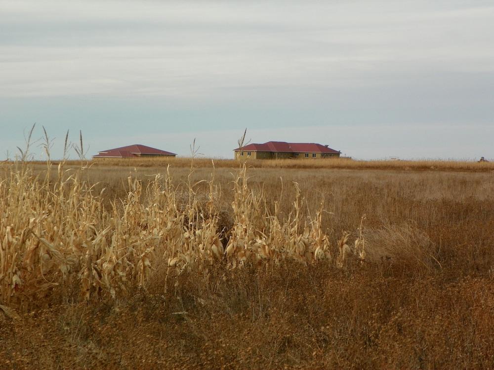 Dakota Prairie Lodge & Resort photo 18