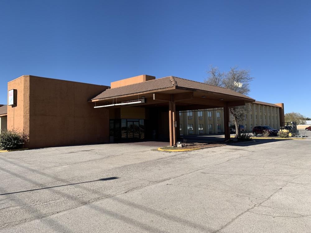 Travelodge by Wyndham Odessa photo 20