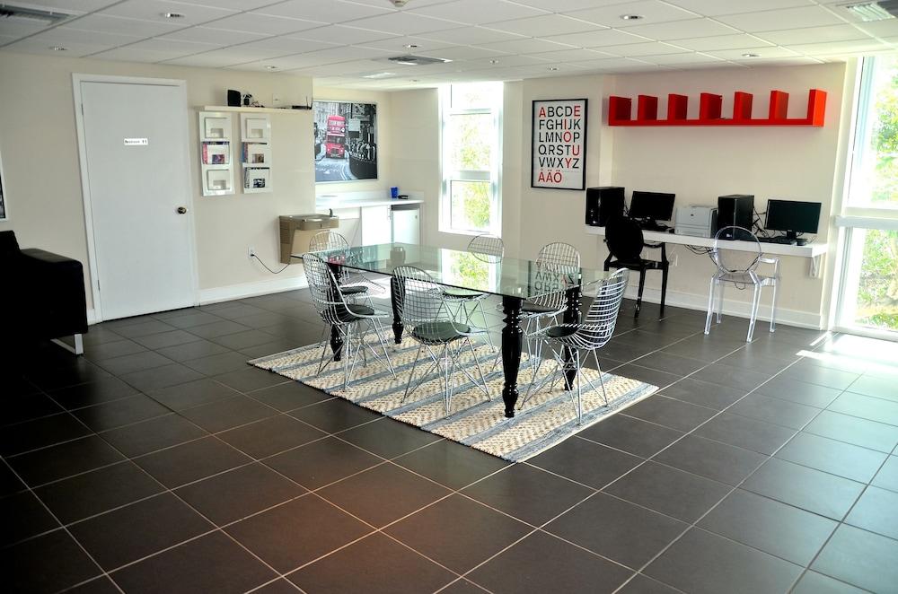 Riviera Luxury Living at River Oaks Marina and Tower photo 37