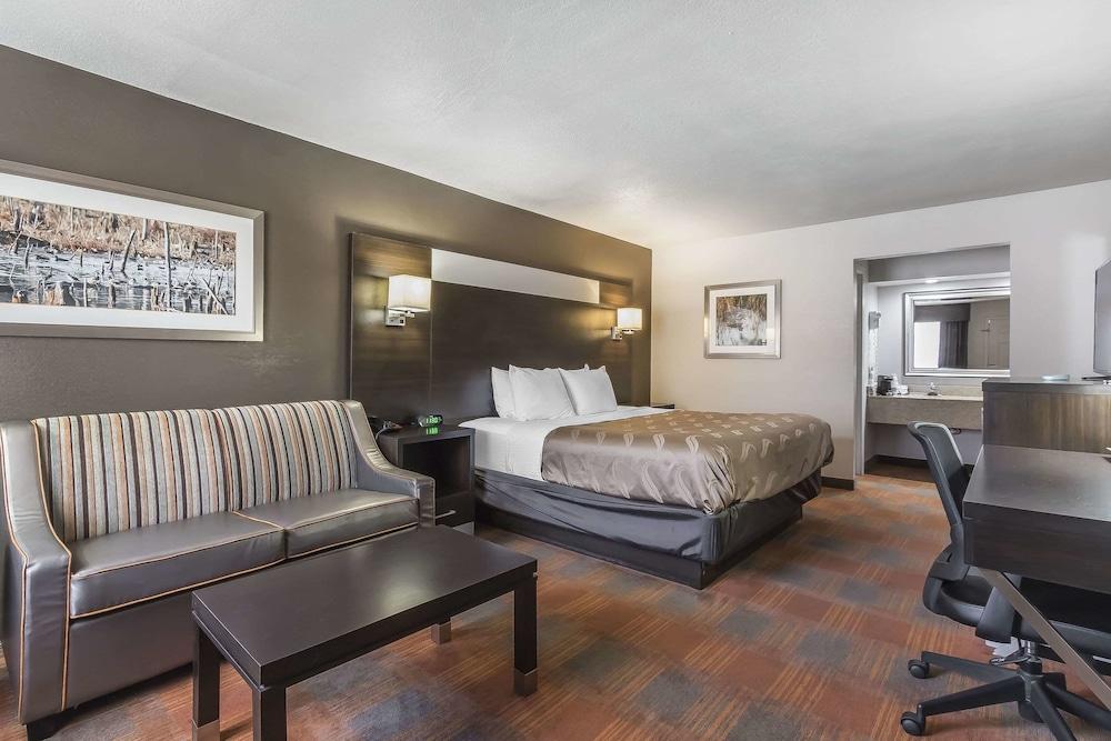 Quality Inn & Suites Stuttgart North photo 26