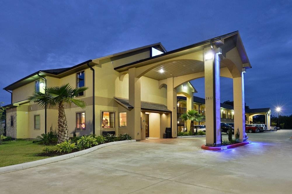 Americas Best Value Inn & Suites Lake Charles at I-210 Exit 11 photo 13