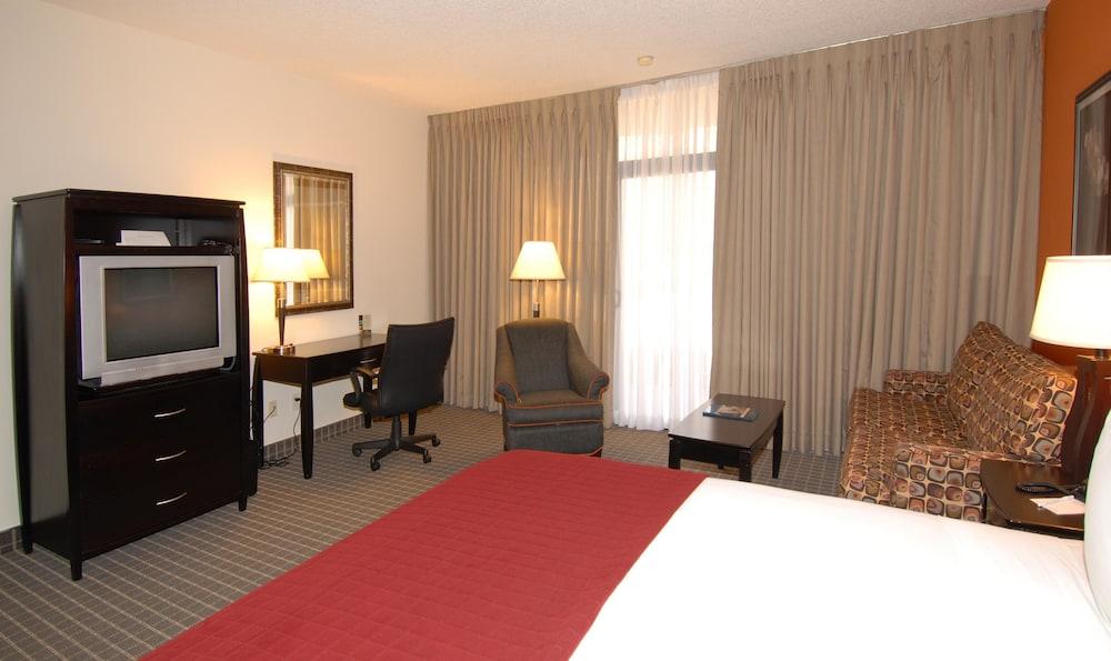 Oakland Airport Executive Hotel photo 58