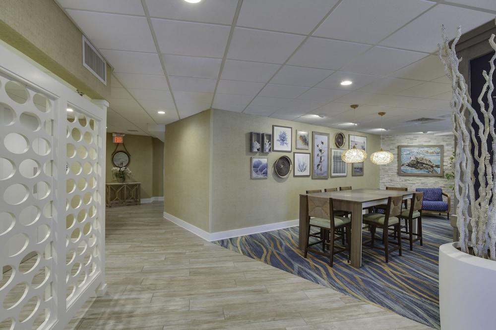 Nautilus Inn photo 6
