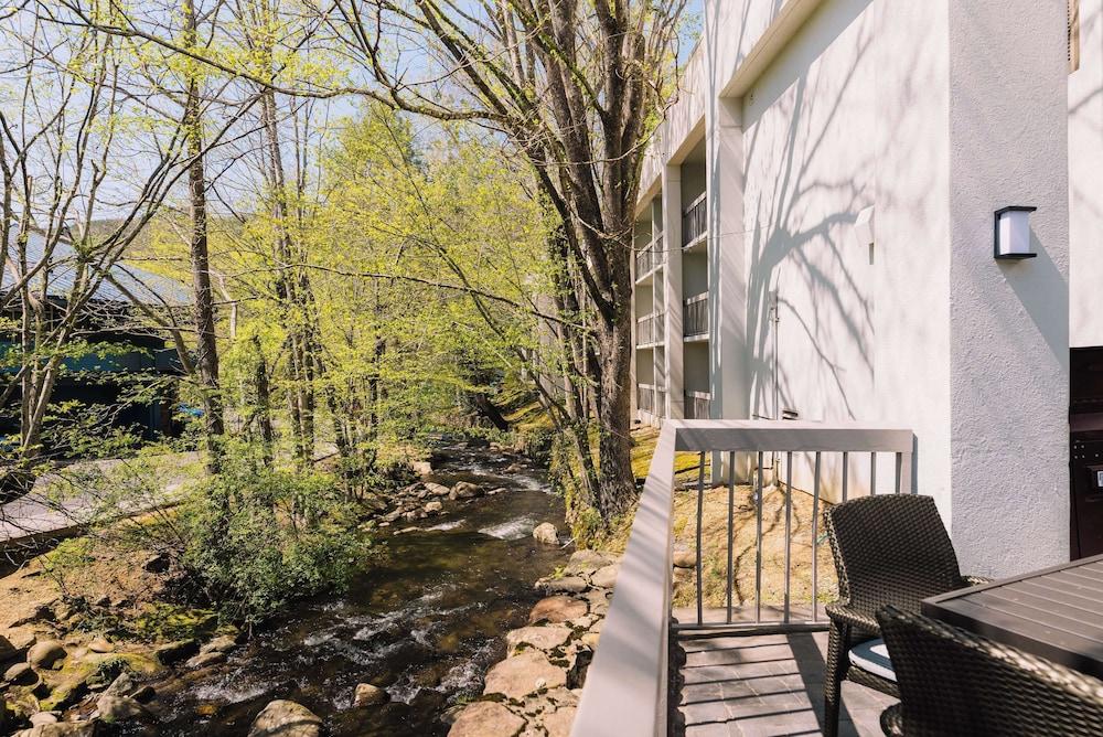 Hampton Inn Gatlinburg photo 41