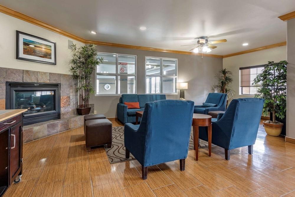 Comfort Inn & Suites Fruita - Grand Junction photo 3
