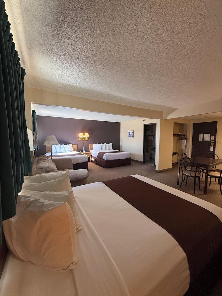 Americas Best Value Inn Torrington photo 6