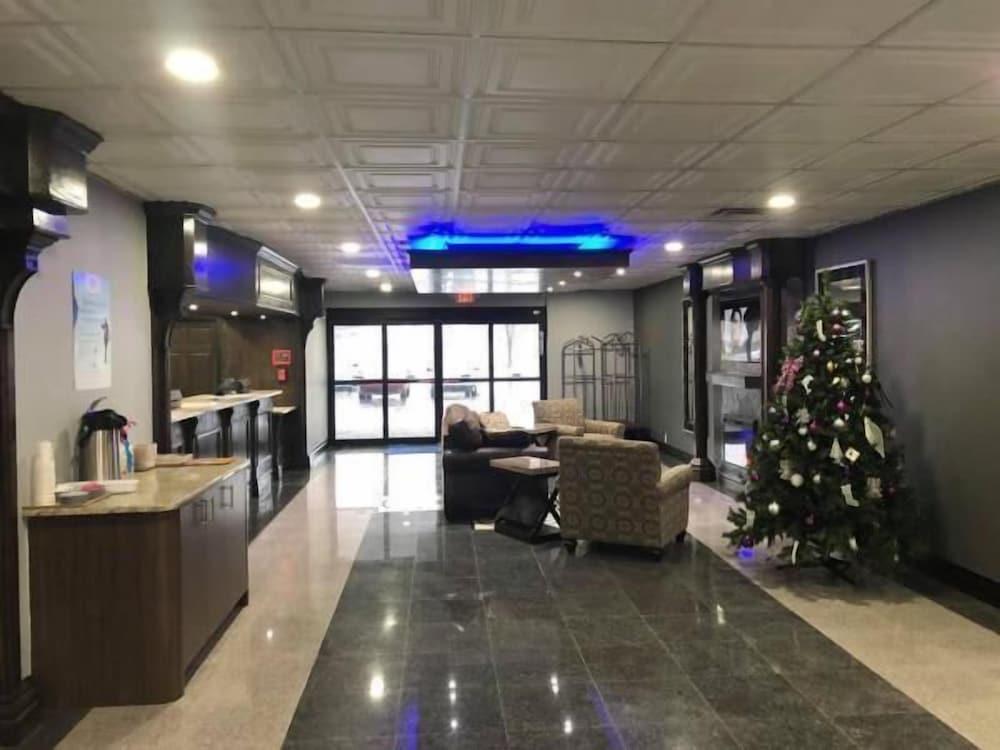 American Inn and Suites Ferndale photo 15