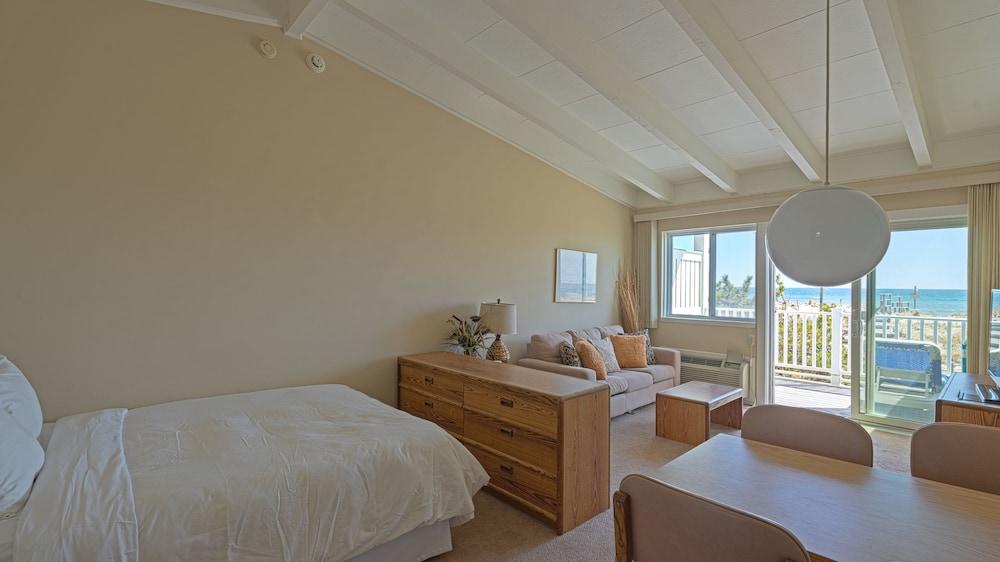 Sea Crest Resort photo 22