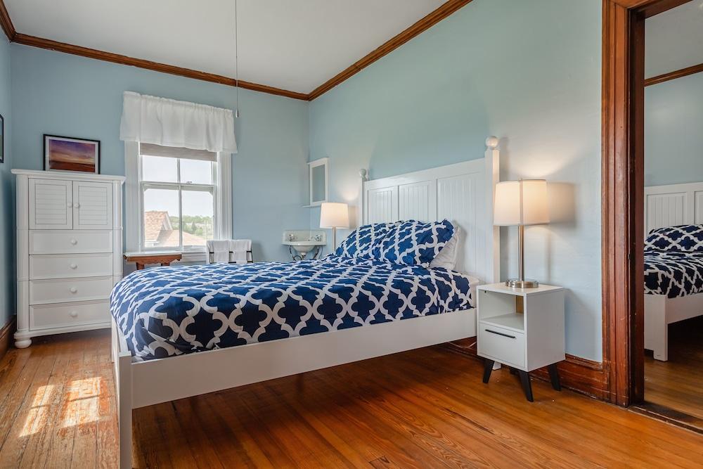 Narragansett Inn photo 38