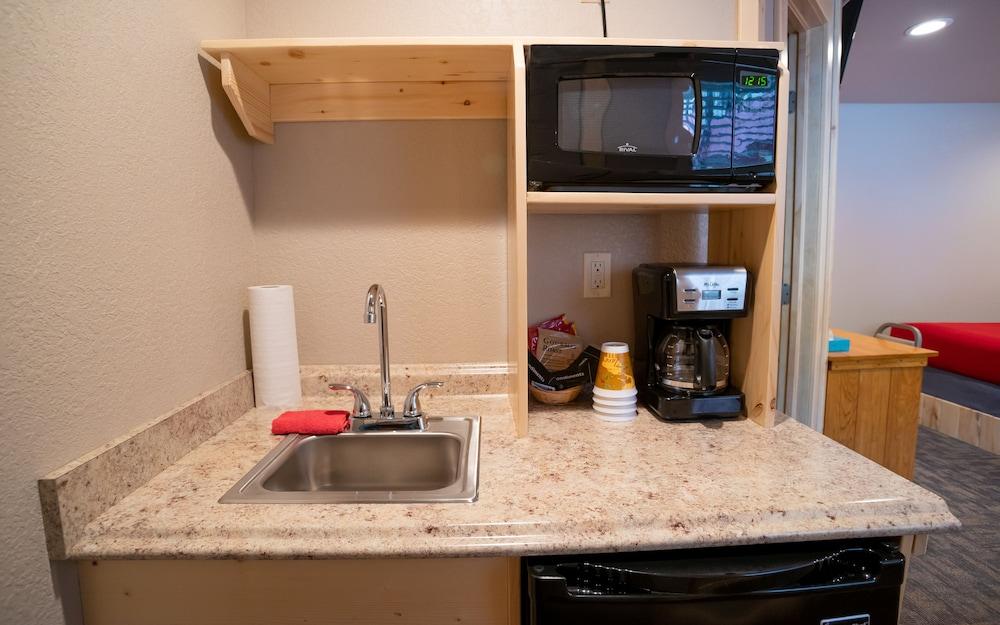 Triangle Motel photo 8
