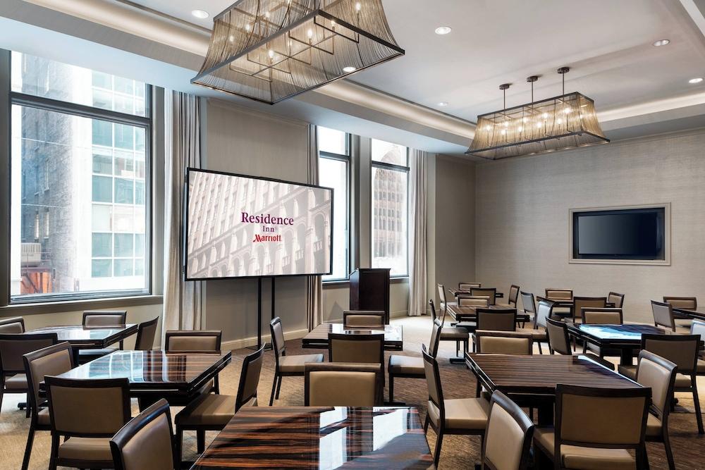 Residence Inn Chicago Downtown/Loop photo 68