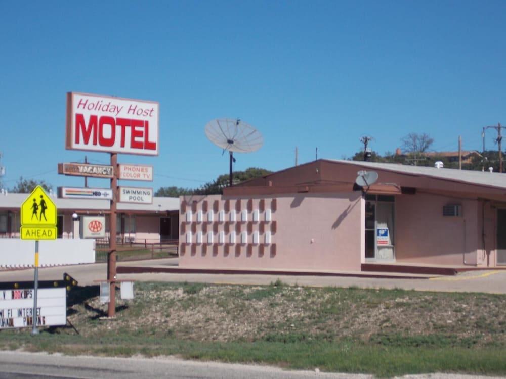 Holiday Host Motel photo 18