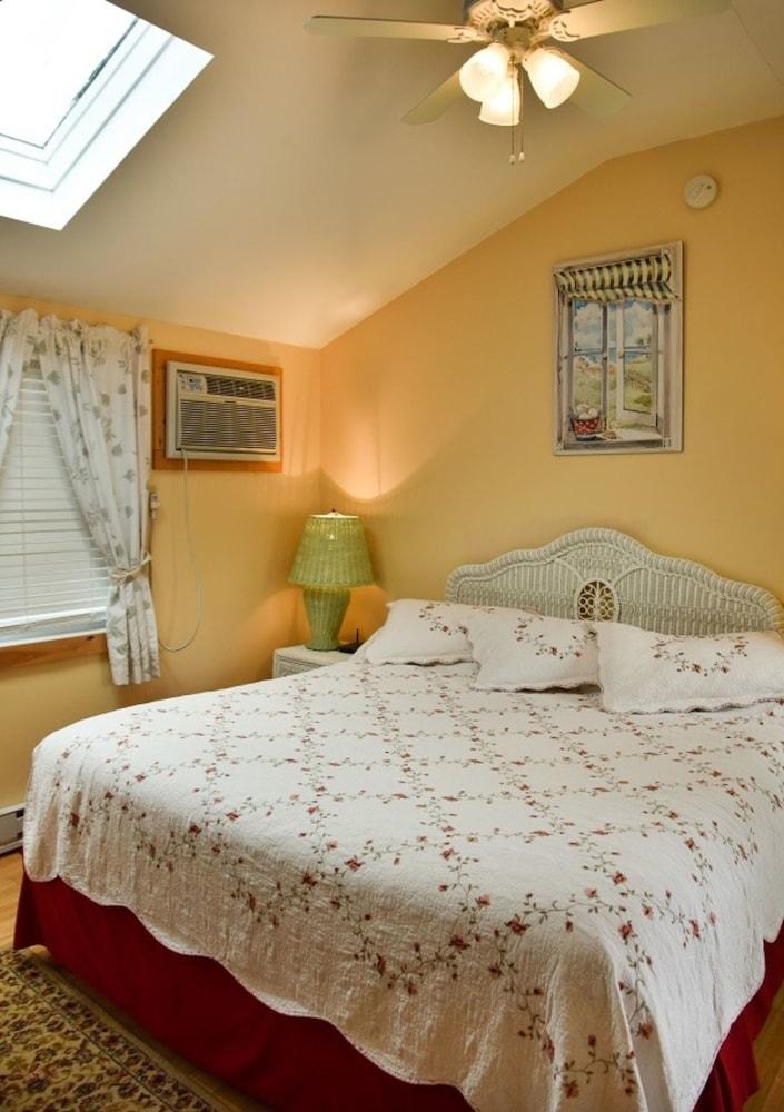 Shorelands Guest Resort and Cottages photo 55