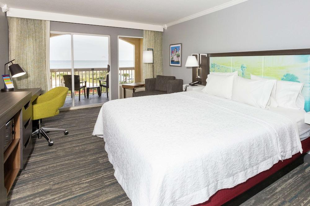 Hampton Inn St. Augustine Beach photo 9