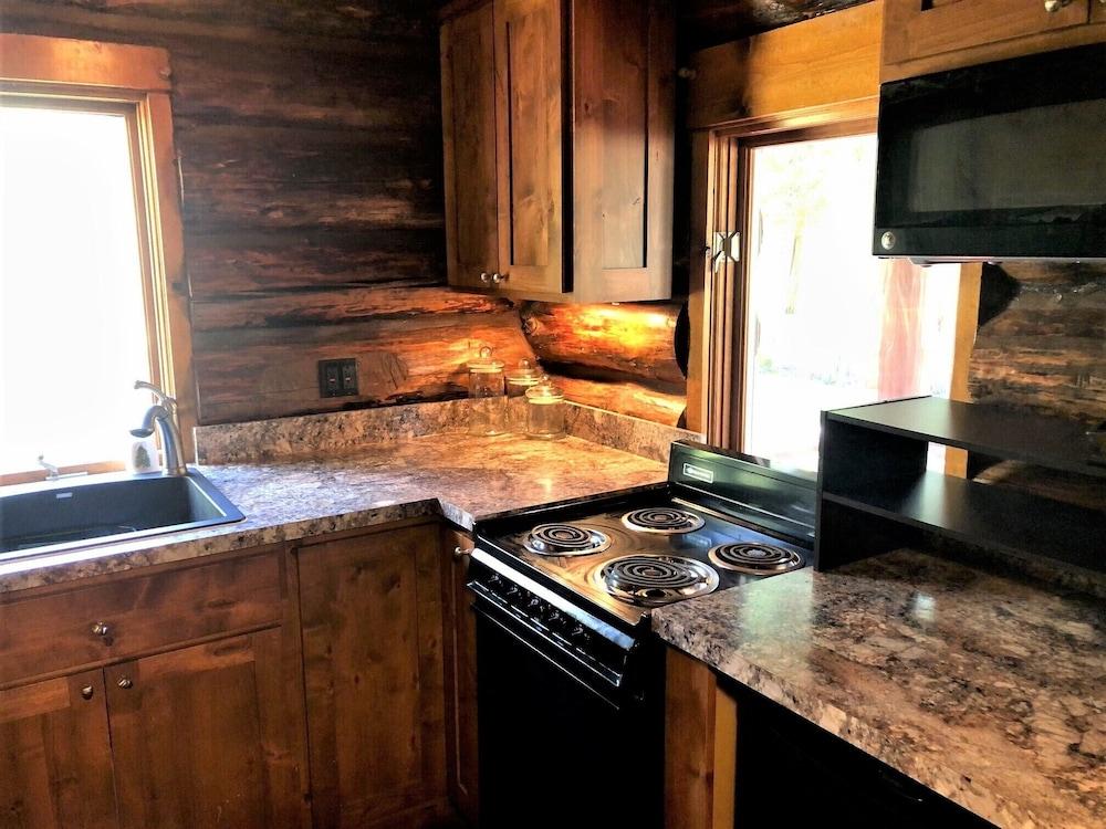 Drummond Island Resort photo 16
