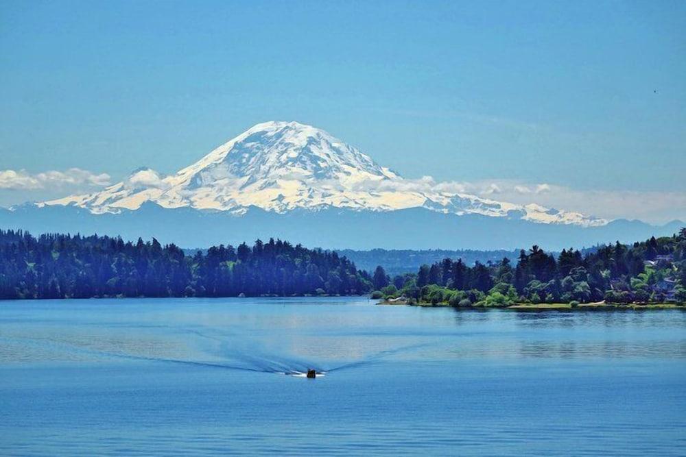 Inn at Lake Washington By OYO I-405 photo 40