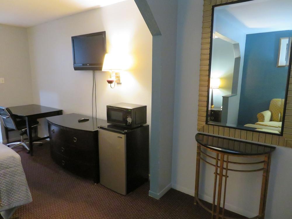 Travel Inn Motel photo 4