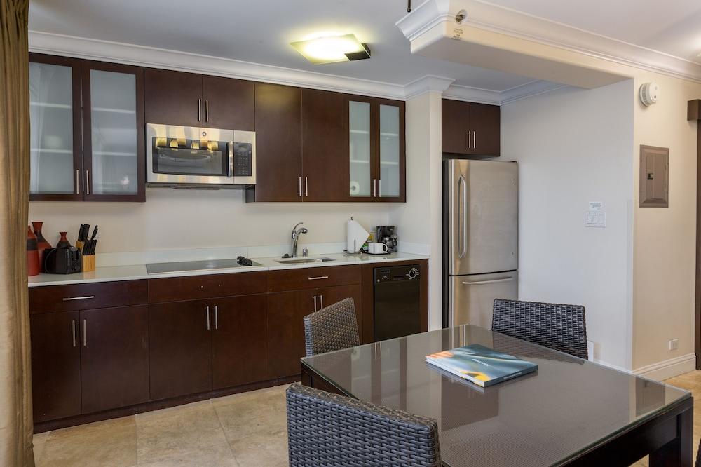 Regency on Beachwalk Waikiki by OUTRIGGER photo 26