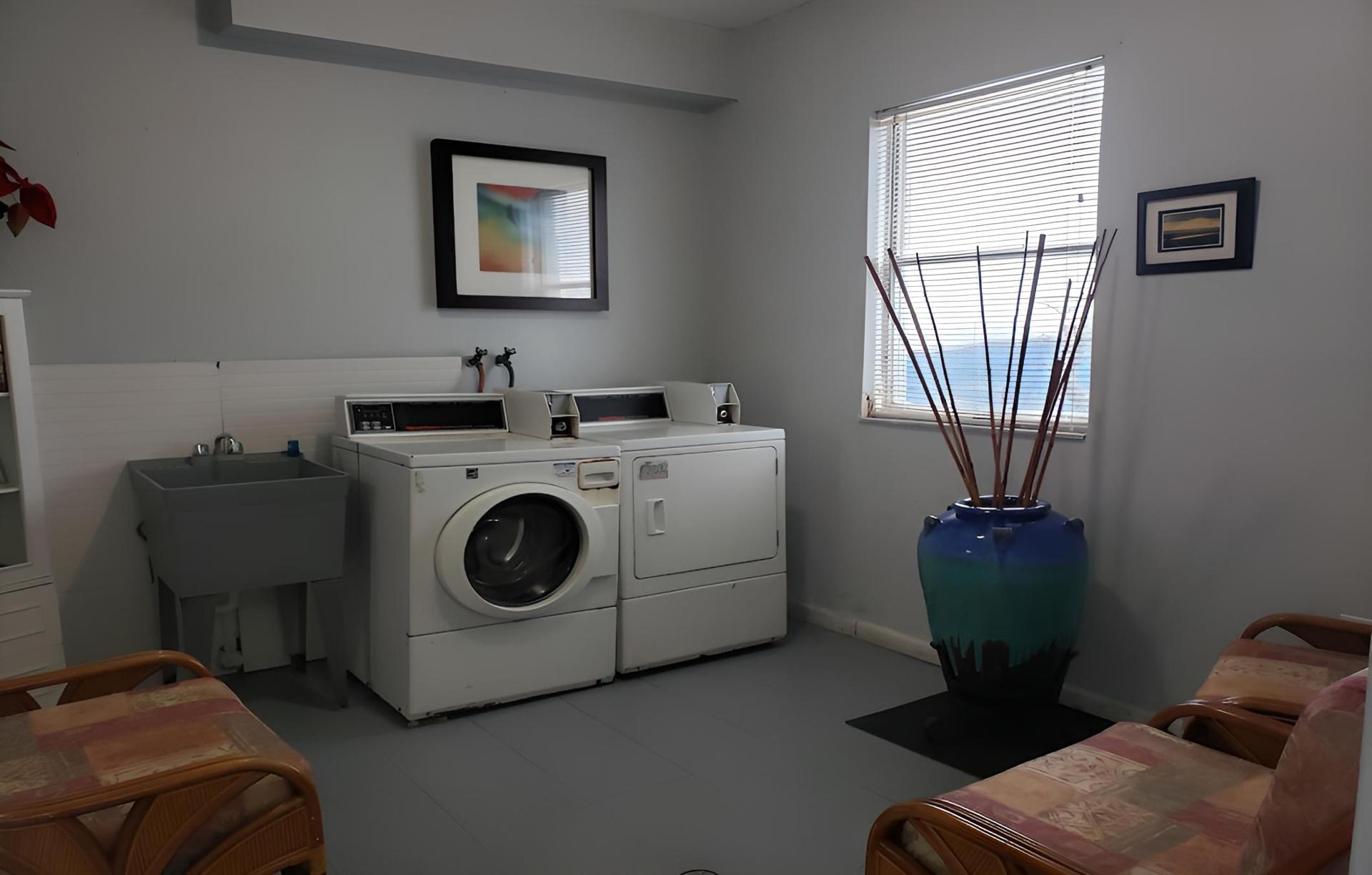 Beach Quarters Daytona photo 3